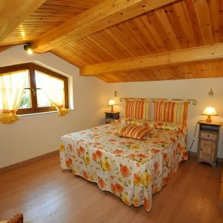 Campoleone Sleeps 9 With Pool And Wifi Villa Lucignano