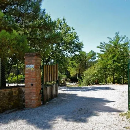 Campoleone Sleeps 9 With Pool And Wifi